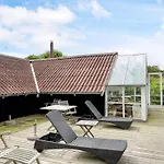 5 Person Holiday Home In Asnaes-By Traum *
