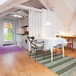 5 Person Holiday Home In Asnaes-By Traum